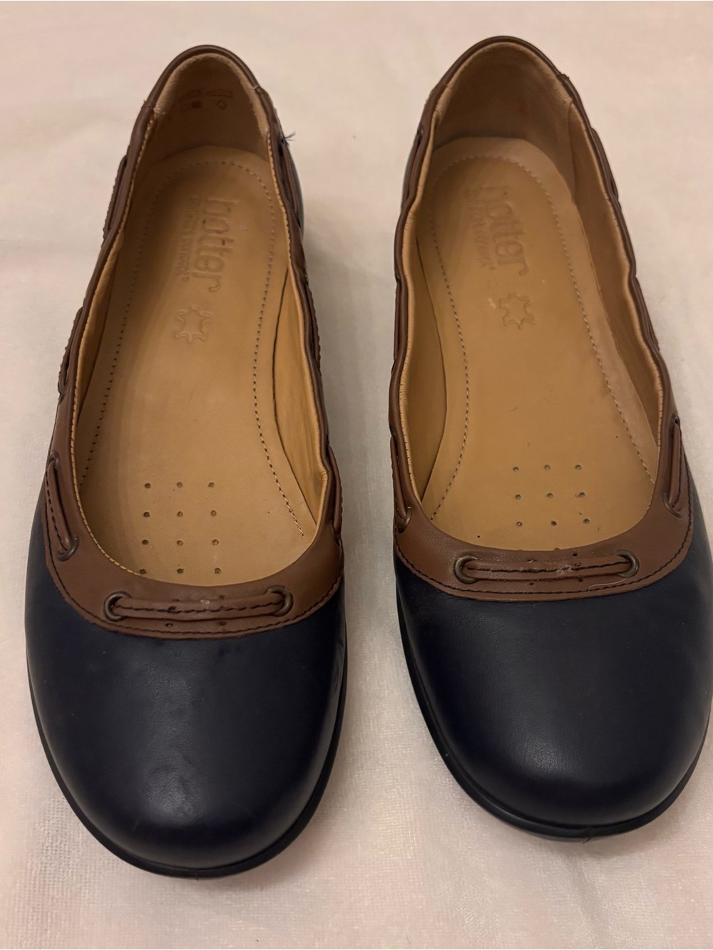 Hotter Women’s Leather Two-Tone Navy and Brown Flats (UK 6.5 / US 9)